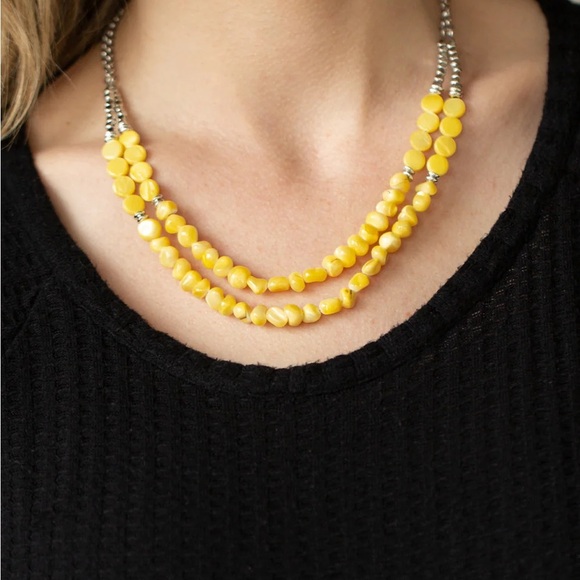Yellow Beaded Necklace and Earring Set - Picture 2 of 7